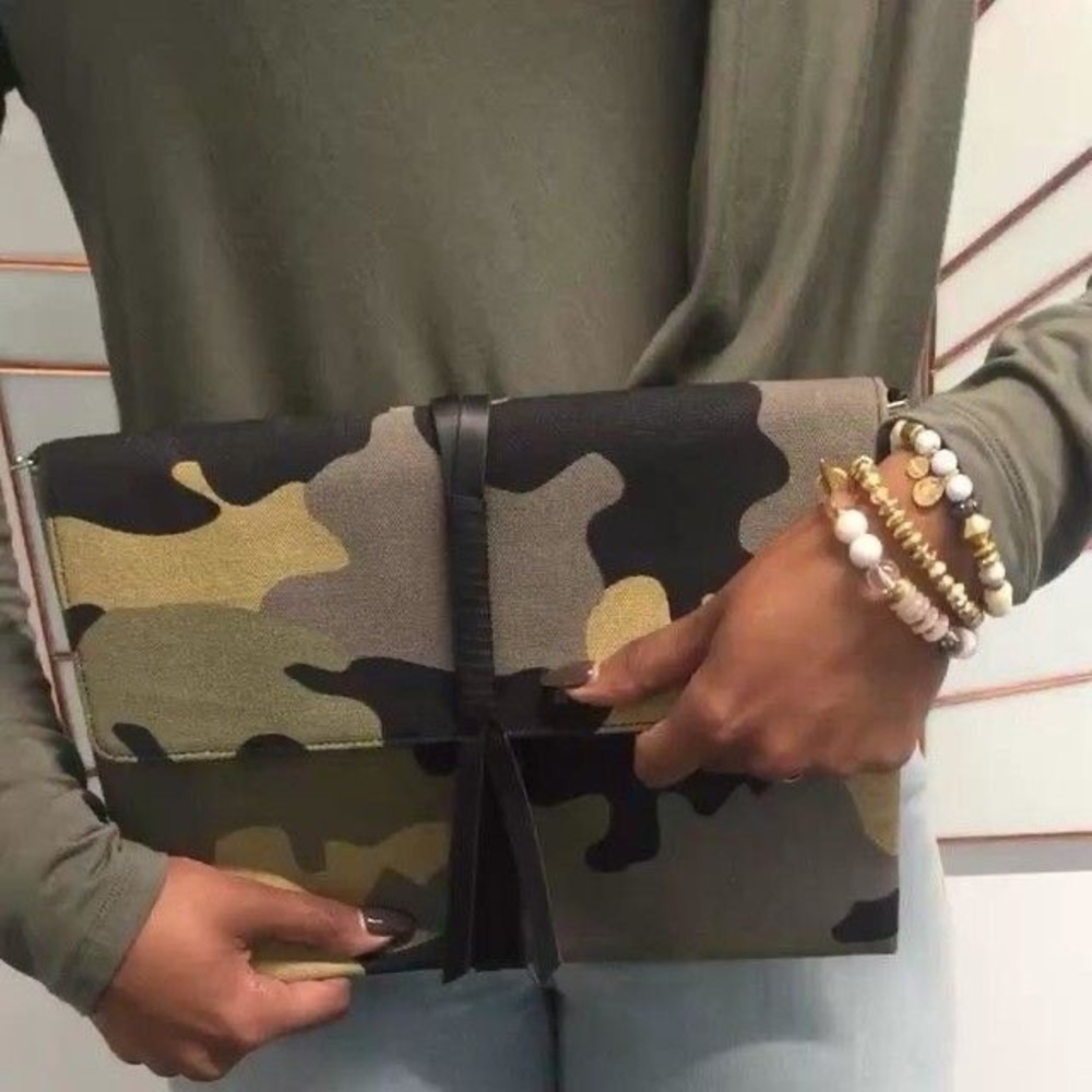 Stella & Dot - Bellamy Clutch